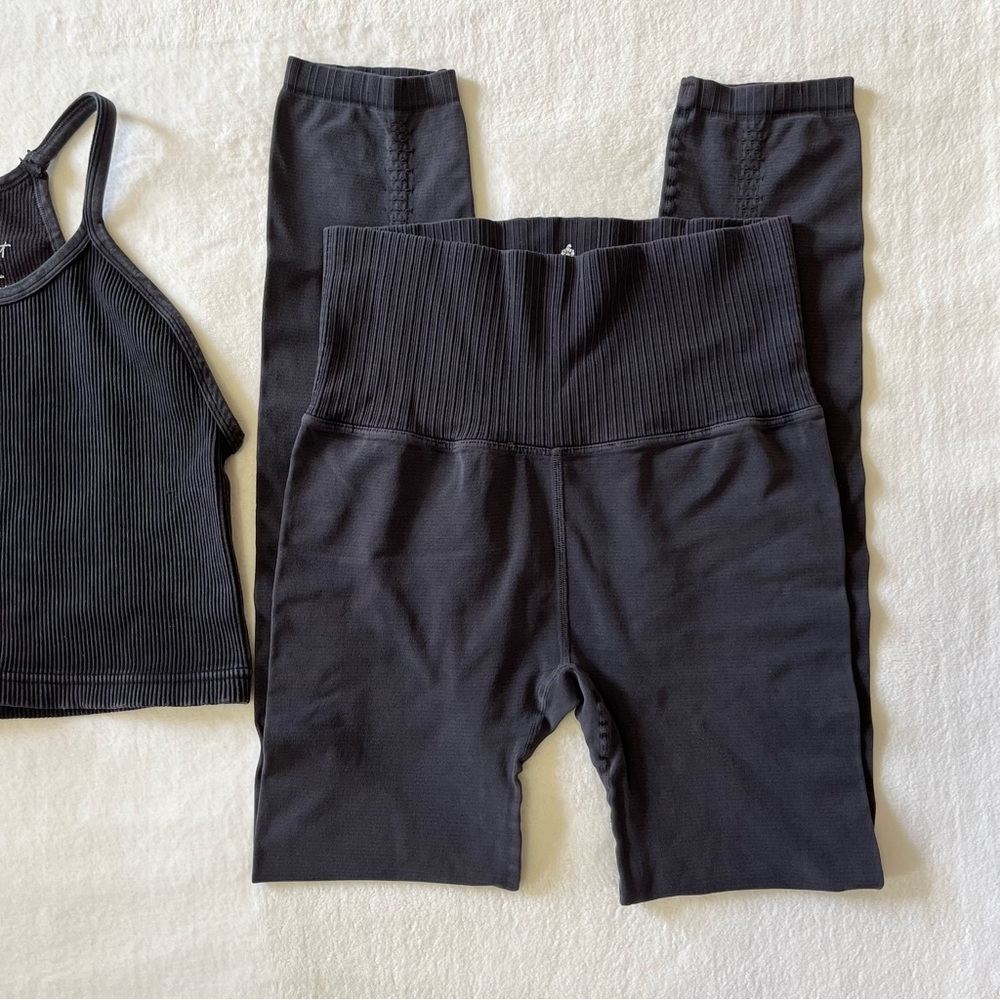Free People Happiness Runs Crop Top And Good Karma High Rise Leggings Set - Picture 3 of 10